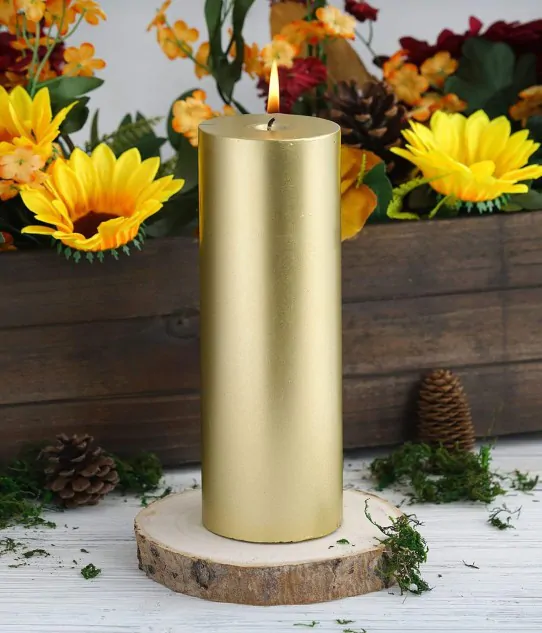 Golden Round Pillar Candle - Apple & Cinnamon, large